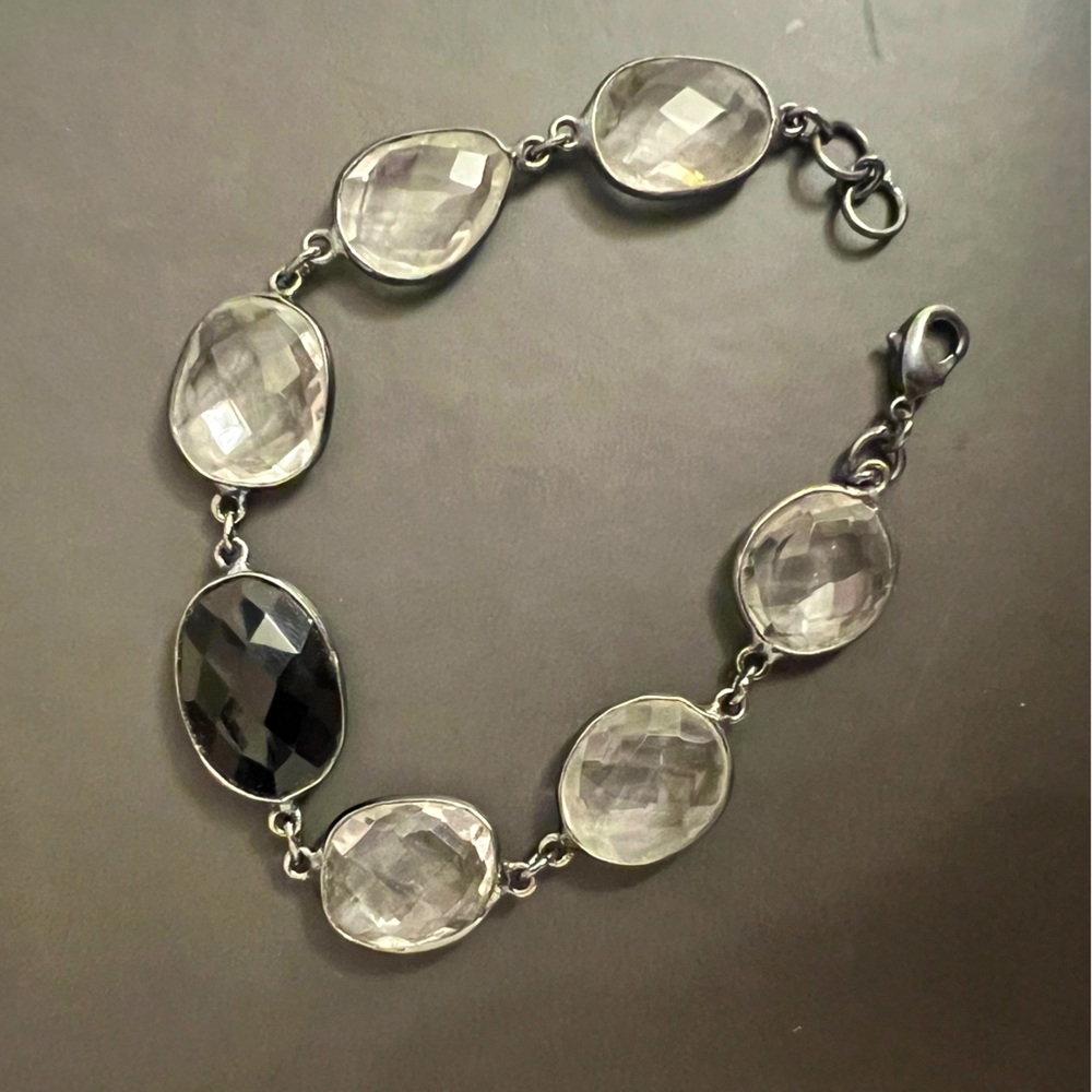 Lovely glass bracelet